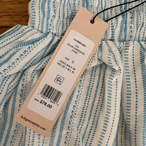Flowy BCBG shirts with tags never worn. - Picture 2 of 2